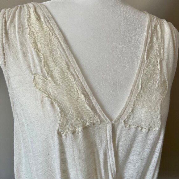 Lucky Brand Sleeveless Surplus Top with Shirttail Hem Cream L - Picture 3 of 7